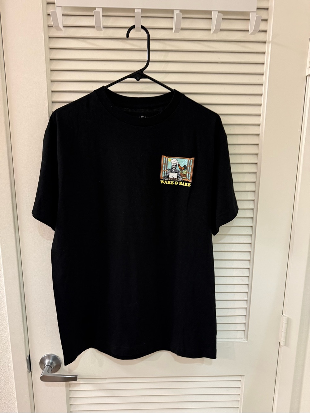 Last Call Co. Men’s “Wake & Bake” Graphic Tee MEDIUM